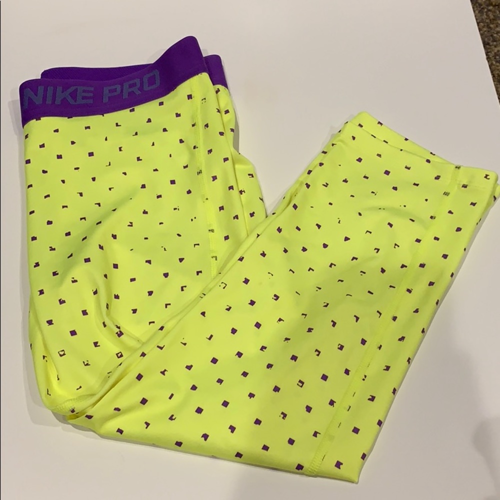 Youth nike pro Capri leggings